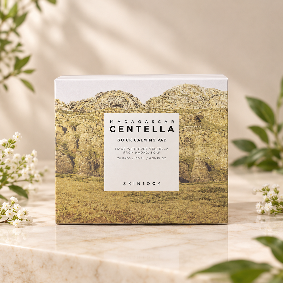 MADAGASCAR CENTELLA
QUICK CALMING PAD
MADE WITH PURE CENTELLA
FROM MADAGASCAR
70 PADS / 130 ML / 4.39 FL.OZ
SKIN 1004